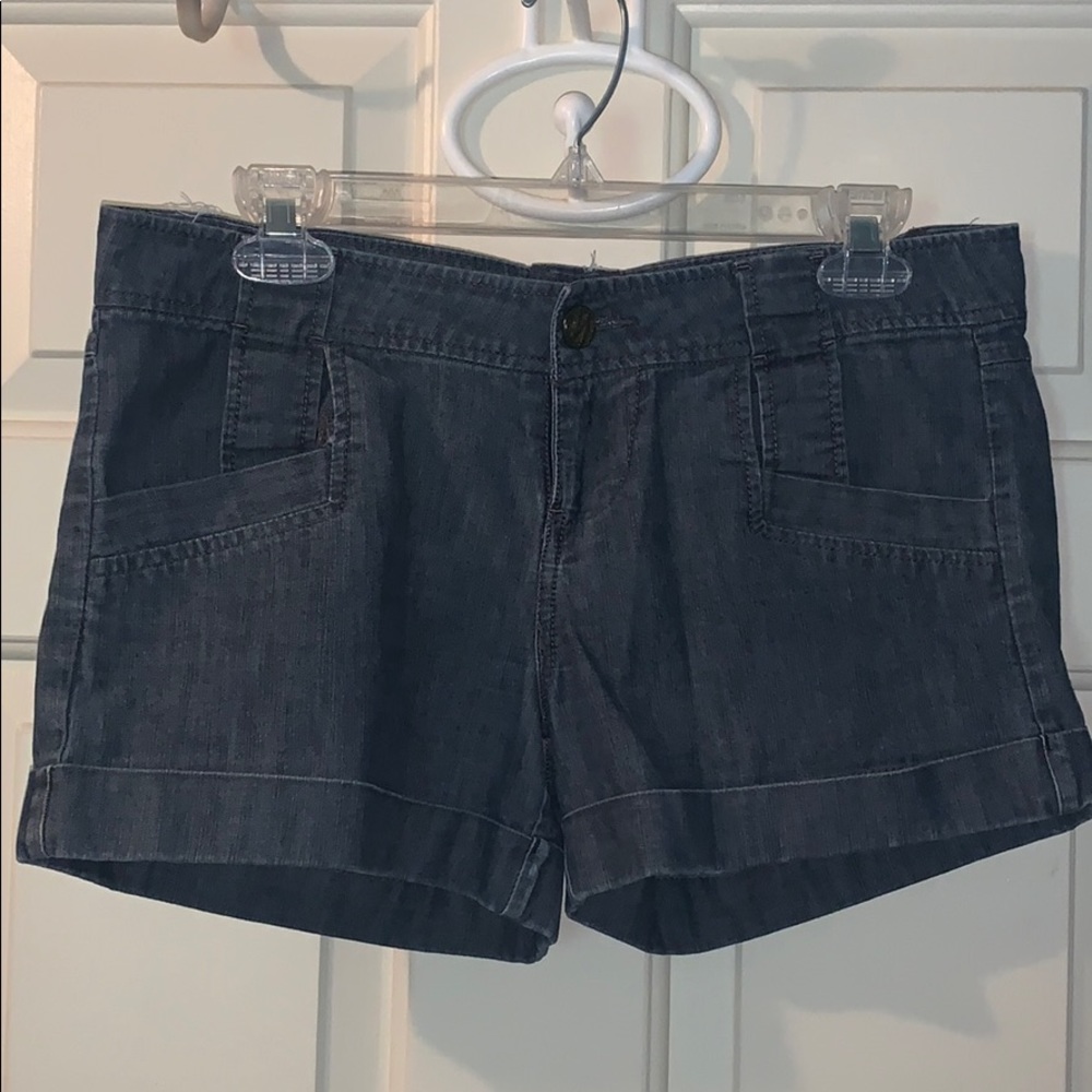 Celebrity Pink Jeans dress shorts